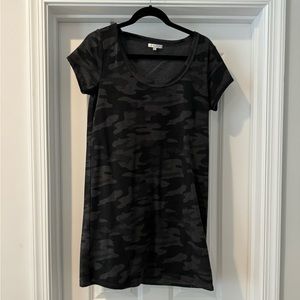 Barely worn Z Supply short summer tshirt dress in perfect condition
